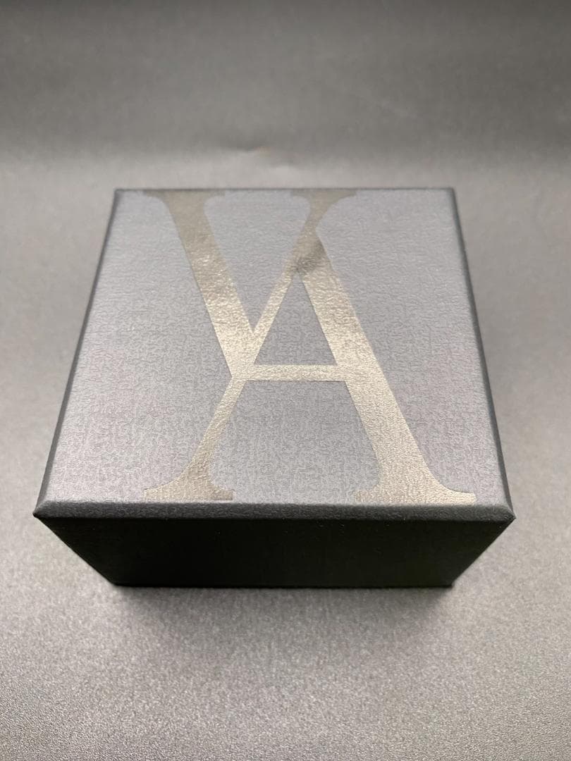 連休大幅値下げ！ヴァンドーム青山 K18WG 二連ダイヤブレスレット