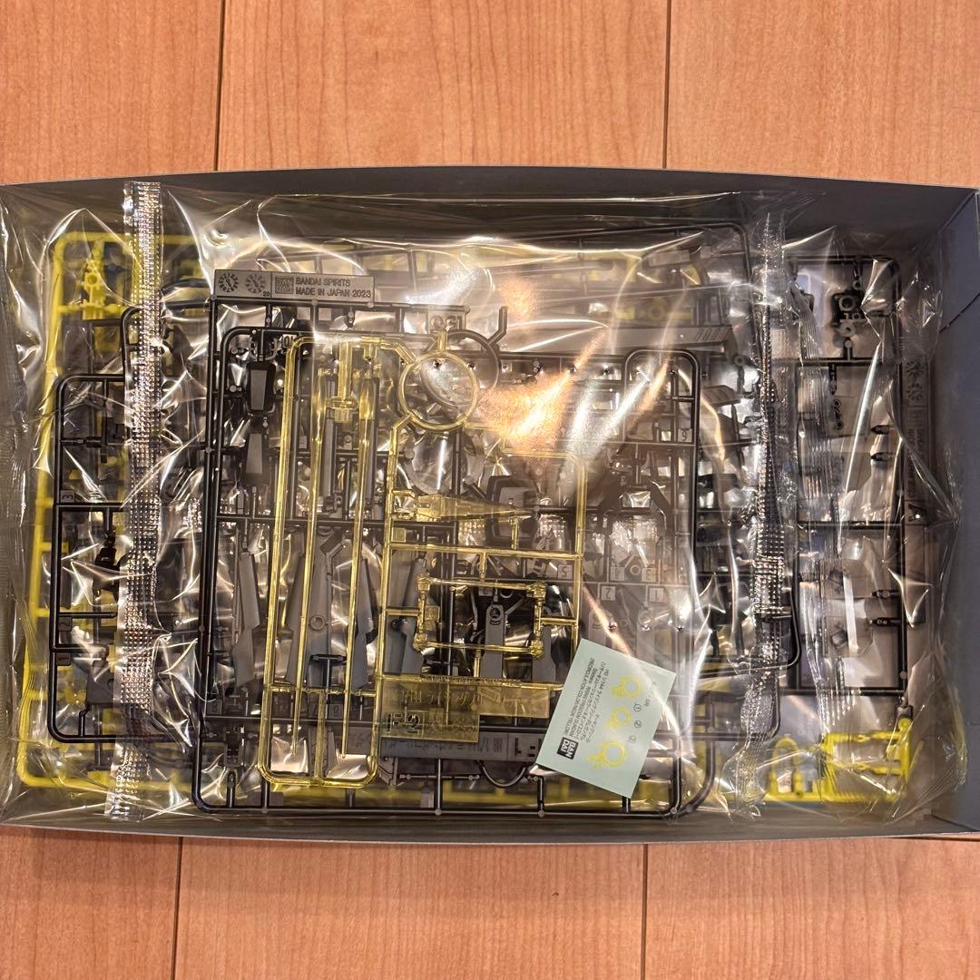 リミテッドアイテム　ガンプラセット