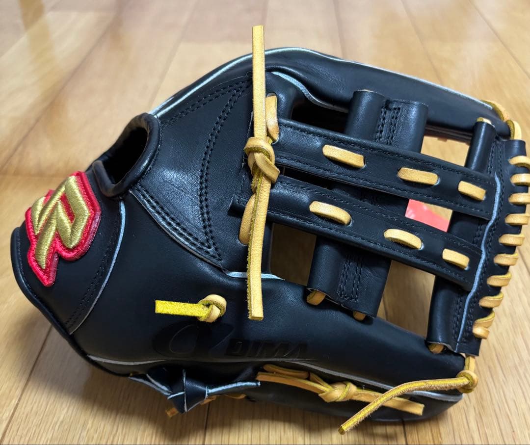 未使用品　シュアプレイ　硬式用　サード用