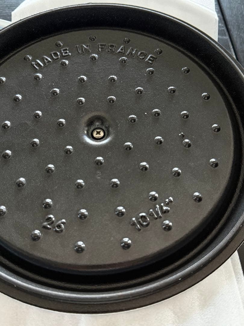 ストウブ　26cm フィッシュノブ付き　シャロー　ピュアホワイト　箱無し