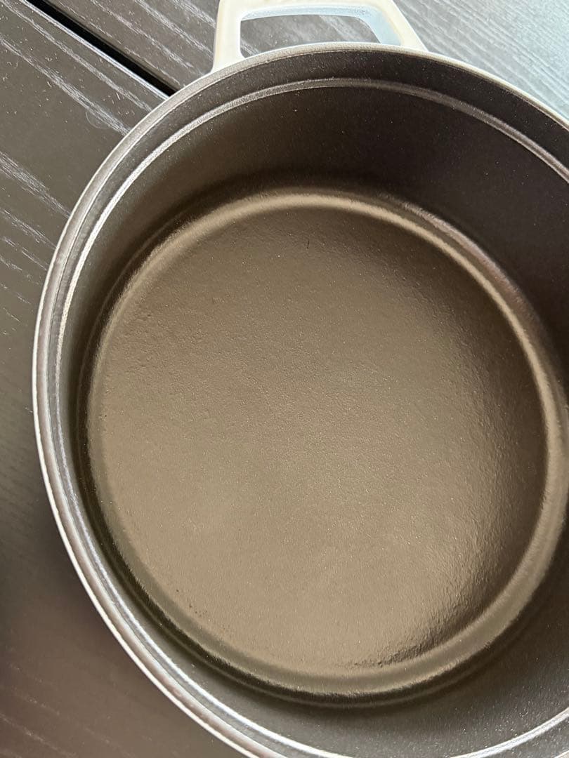 ストウブ　26cm フィッシュノブ付き　シャロー　ピュアホワイト　箱無し