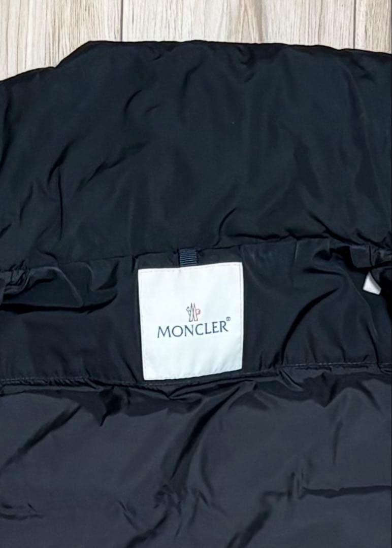 モンクレール MONCLER ジェルボワーズ