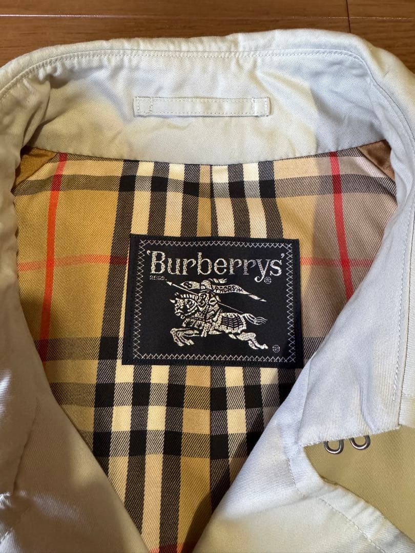 バーバリー　トレンチコート