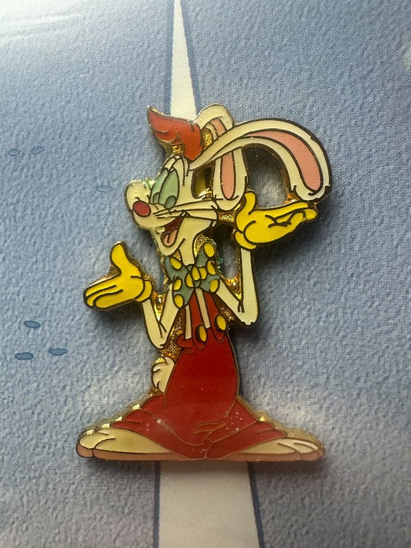 ロジャーラビット 10周年記念 ピンバッジコレクション 証明書付き ディズニー