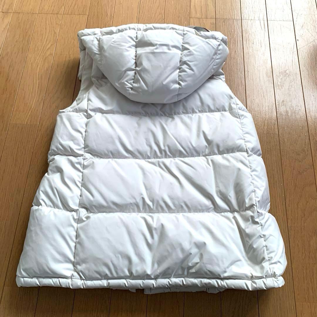 美品 ブルーレーベルクレストブリッジ BLUE LABEL ダウンベスト 白