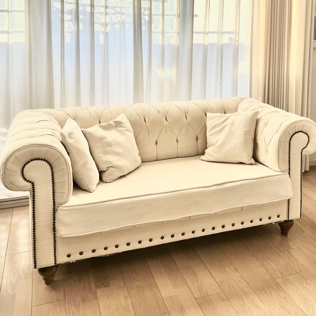 レア物【完売】kinoチェスターフィールドスタイル ラブソファー アイボリー
