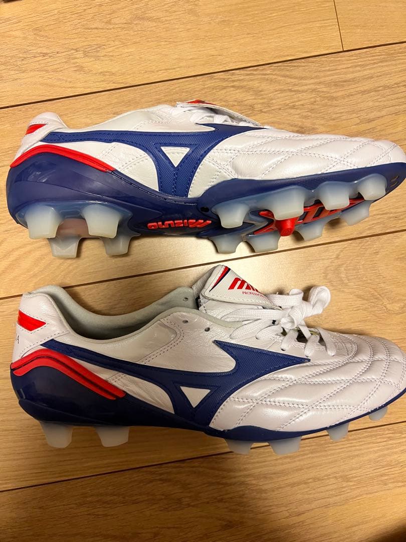 Mizuno サッカースパイク モレリアウェーブ　1000足限定