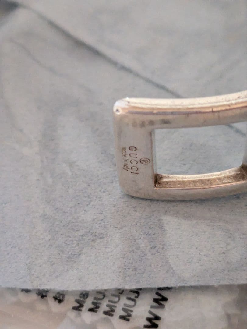 GUCCI　シルバー　スクエア　バングル