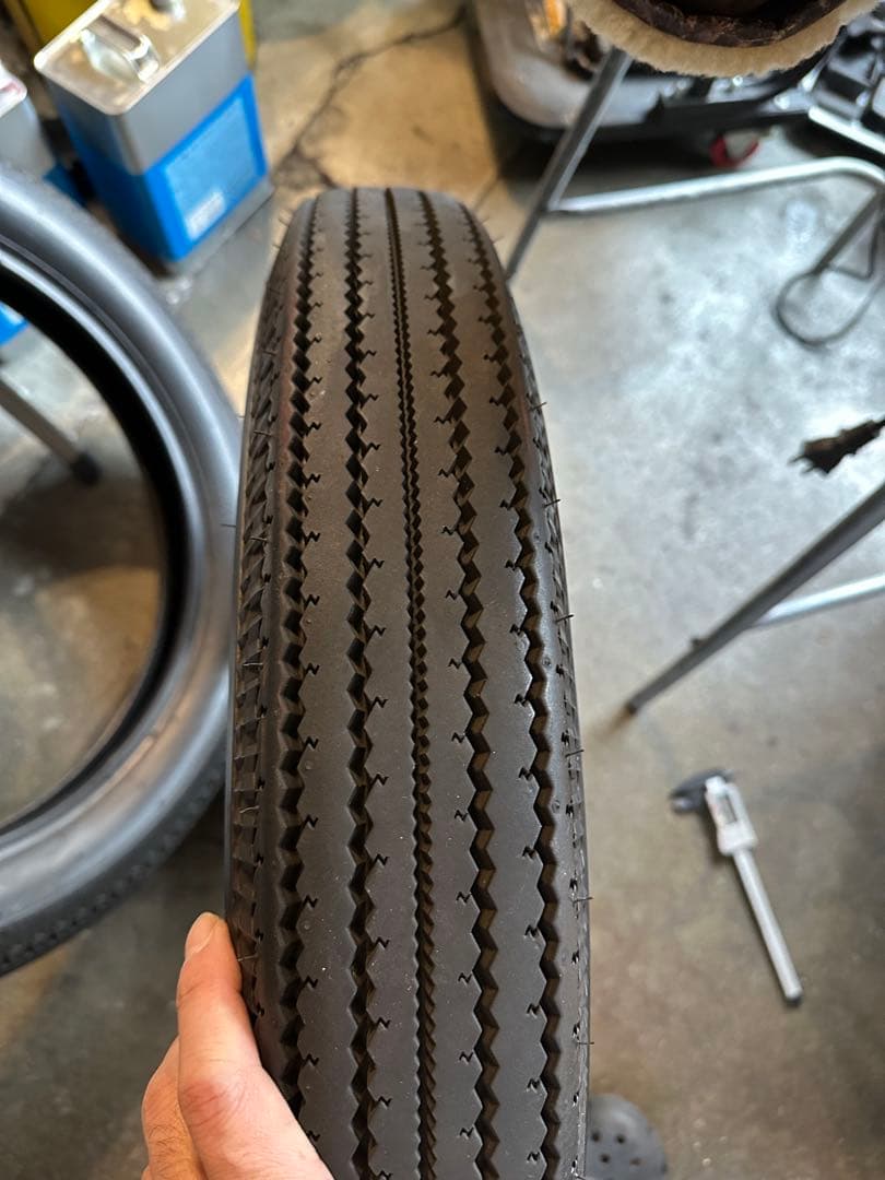 シンコー　バイクタイヤ