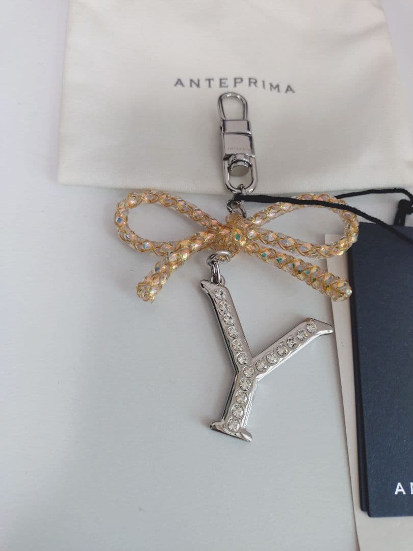 ☆未使用タグ付き最終価格☆アンテプリマYイニシャルチャームキーホルダー