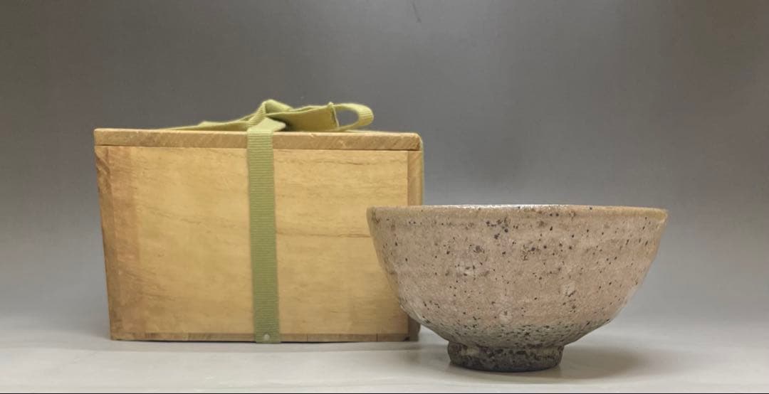 井戸茶碗　李朝時代　箱付(四方桟) 　s031