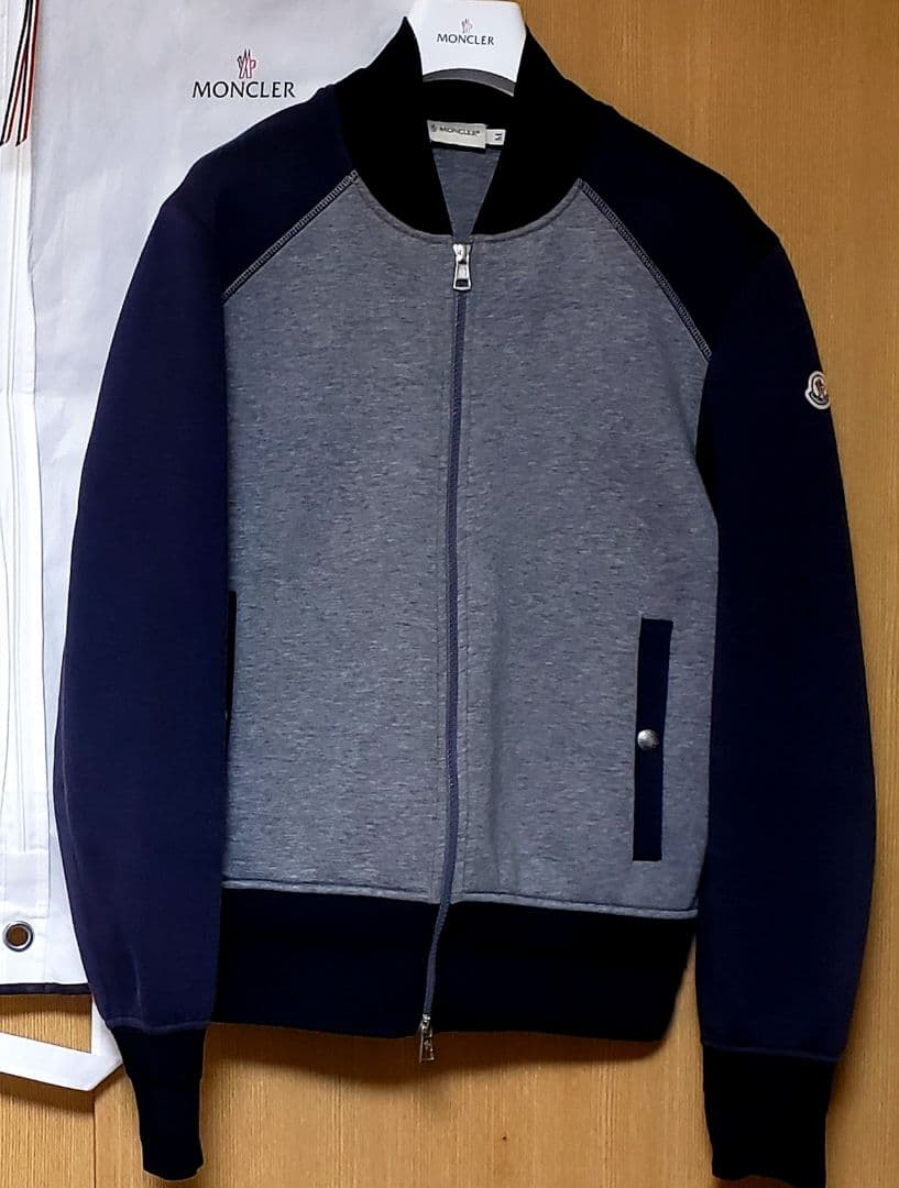 ＊くるみ＊　モンクレール　ブルゾン ジャンパー　MONCLERハンガー付