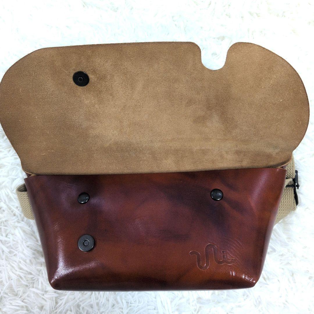 極美品　uni&co ユニアンドコー メッセンジャーバッグ　キャメル　XS