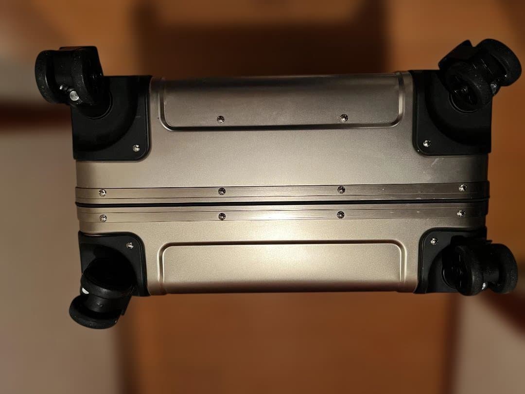 ZERO HALLIBURTON ゴールド アルミキャリーケース 4輪
