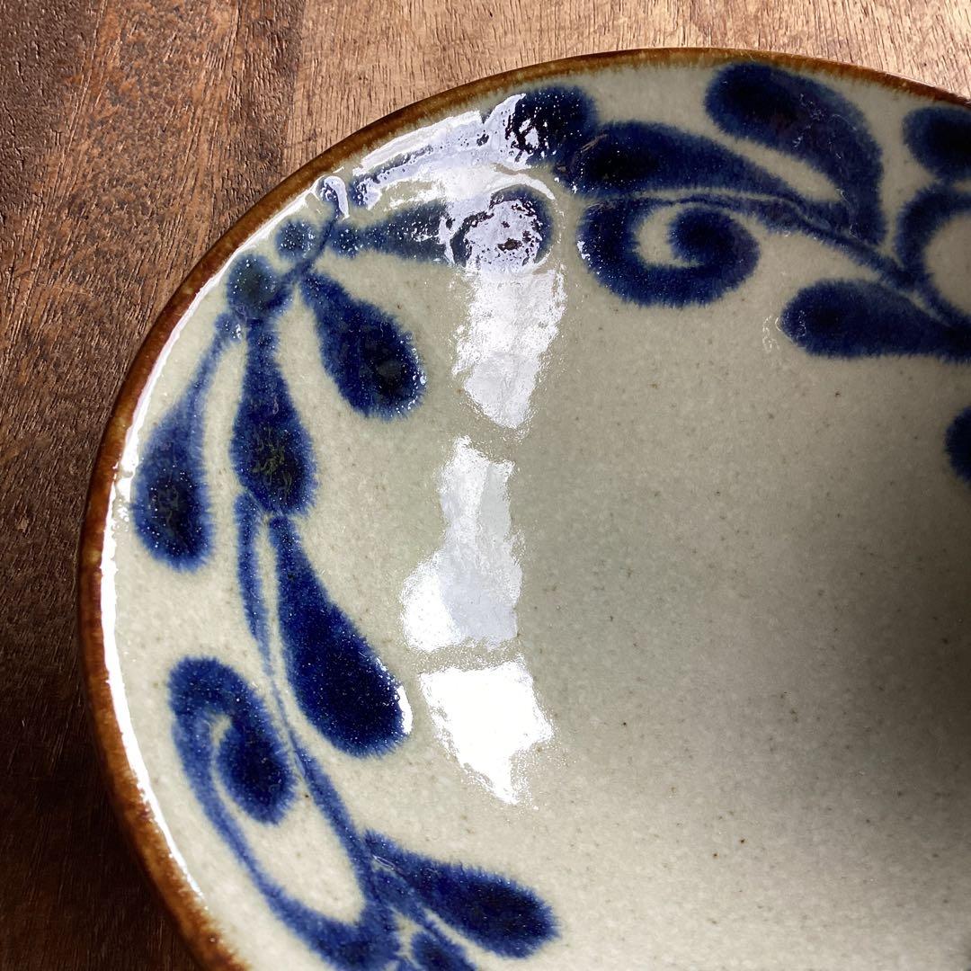 ☘️merci☘️です。新品美濃焼　琉球瑠璃唐草麺鉢　うどん丼10枚セット他