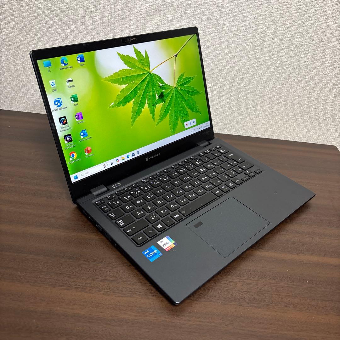 美品&超軽量！第11世代Corei5搭載dynabook13.3型モバイルPC