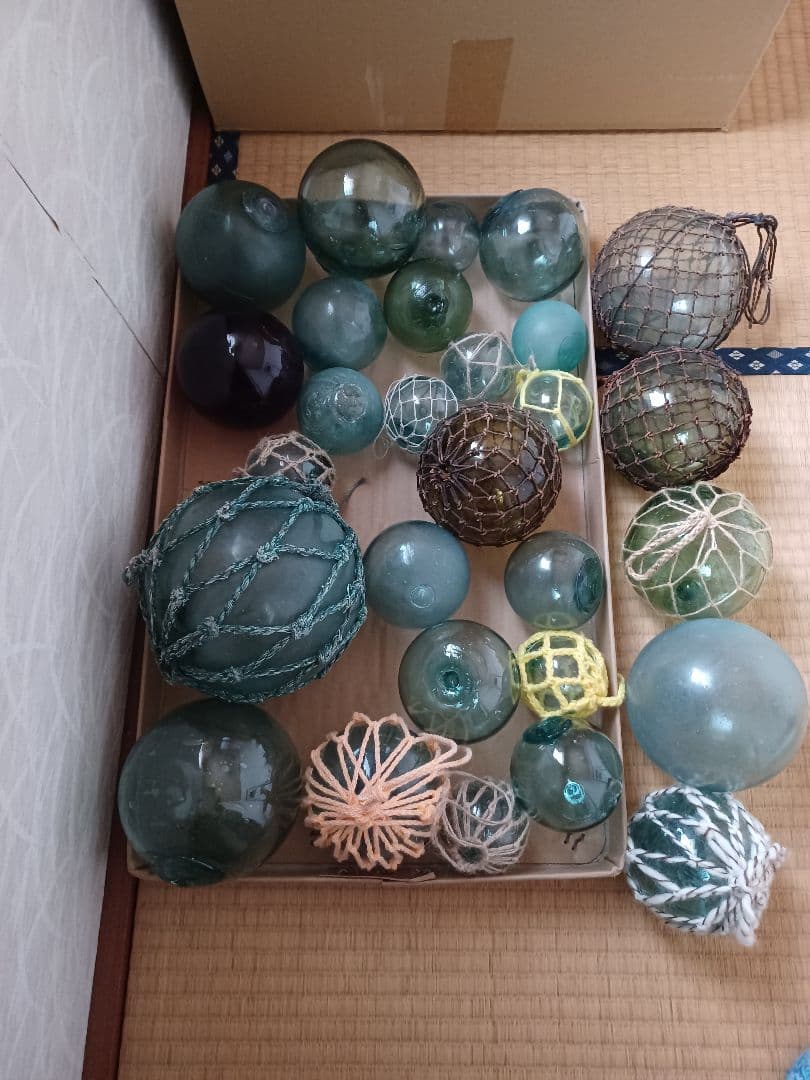 ガラス浮き玉