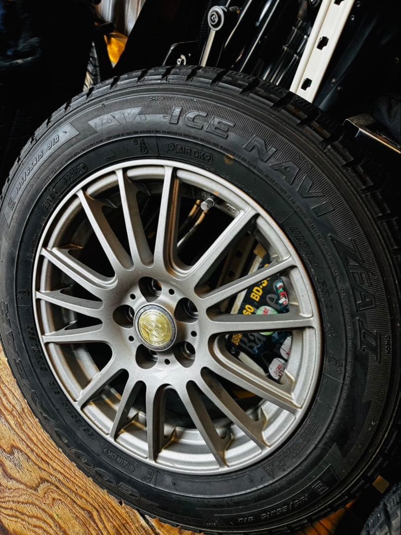 崑崙人さん専用 プリウス　タイヤホイールセット スタッドレス　195/65R15