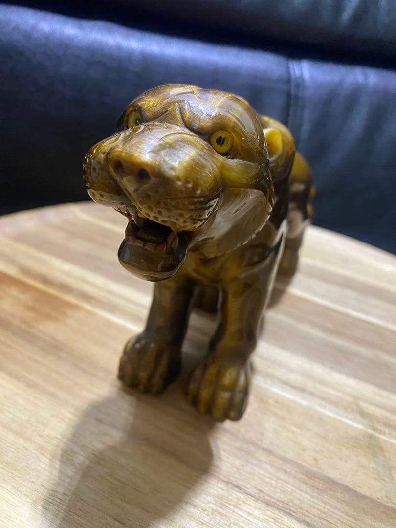 タイガーアイ石 虎の置物 約23cm