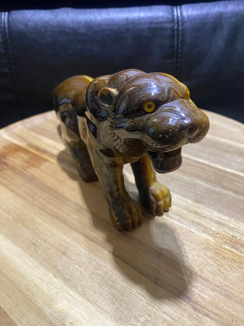 タイガーアイ石 虎の置物 約23cm