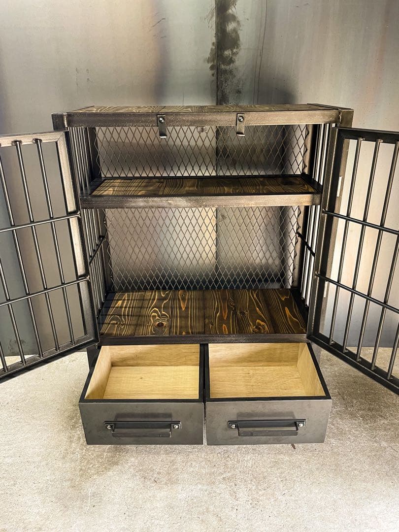 アイアンキャビネット【ver.鉄格子】キャビネット　アイアンラック　アイアン家具