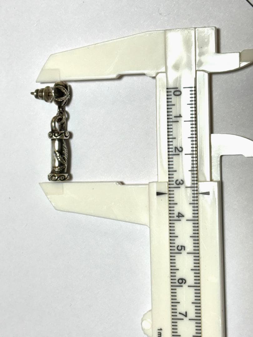 SAMOA　A&G シルバー　片耳用　ヘンプモチーフ　ゆれるピアス