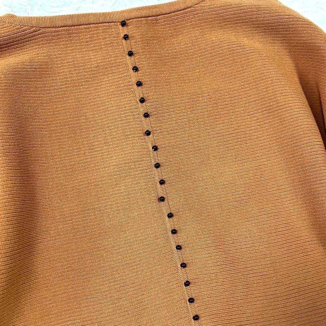 新品タグ付き　ビアズリー BEARDSLEY 後ろパールニット　キャメル