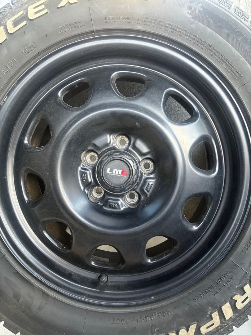 RUKIA（1/4本目 ）225/65R17 スタッドレスタイヤ ホイール