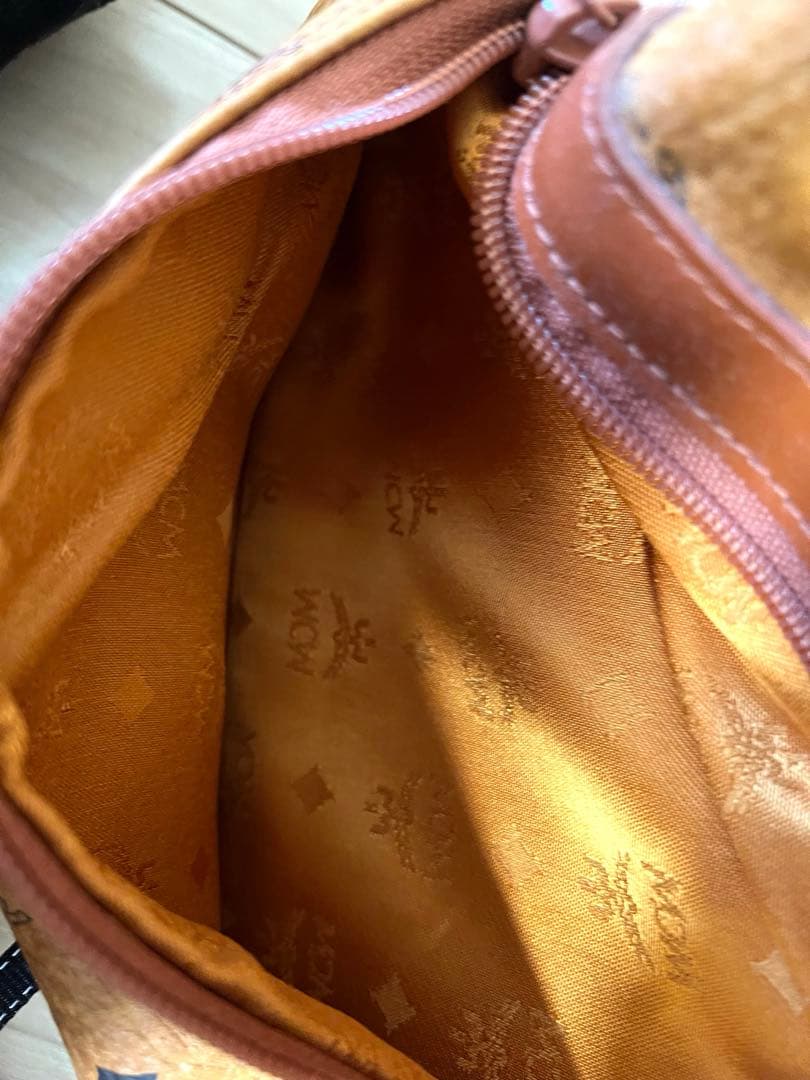 MCMボストンバッグ大きめ　大容量　ヴィセトス柄 肩掛け 泊まり旅行に　鑑定可能