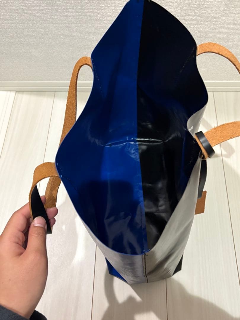 【年末セール】MARNI トートバッグ 黒 青