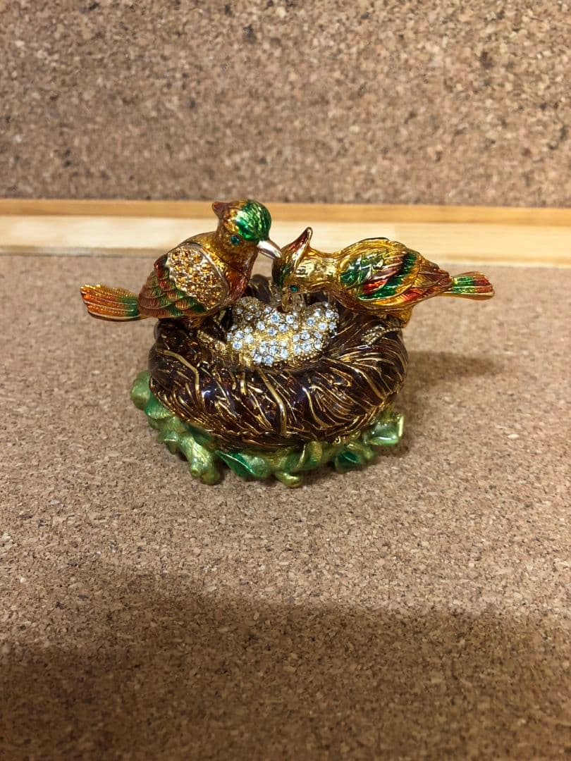 鳥と巣のアクセサリーケース