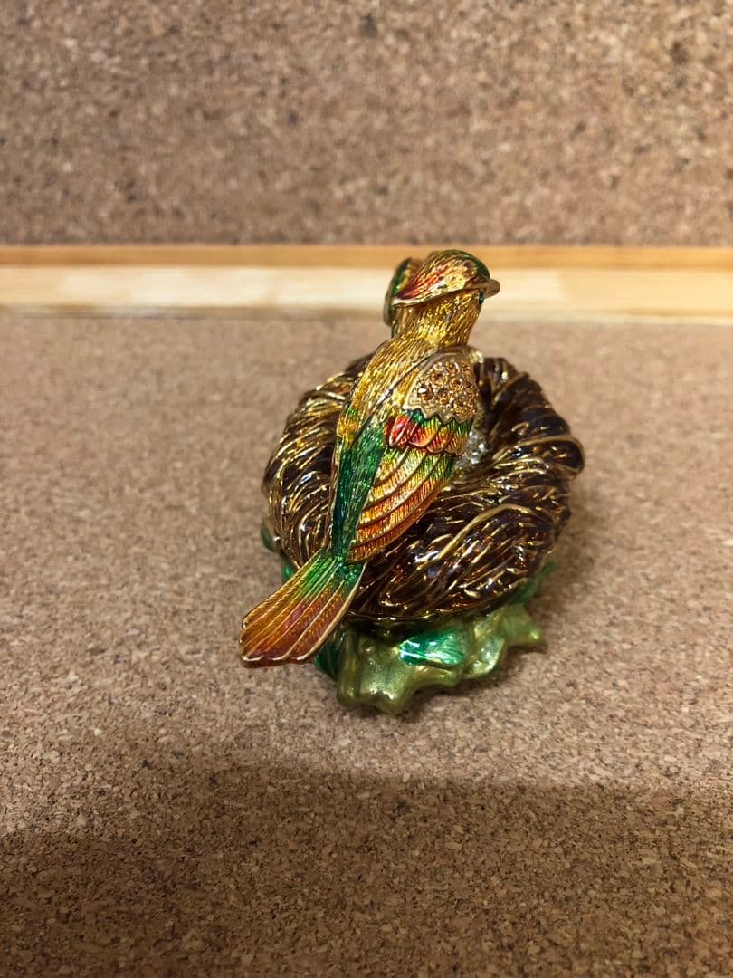 鳥と巣のアクセサリーケース