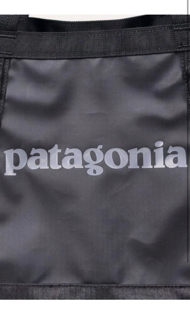 まる　　patagonia ブラックホール トートバッグ　新品タグ付き