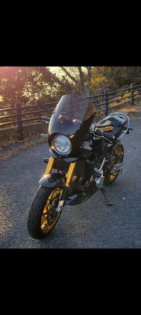 カワサキZ900rs 　ビートジャパン　ブラックメタリックビキニカウル中古