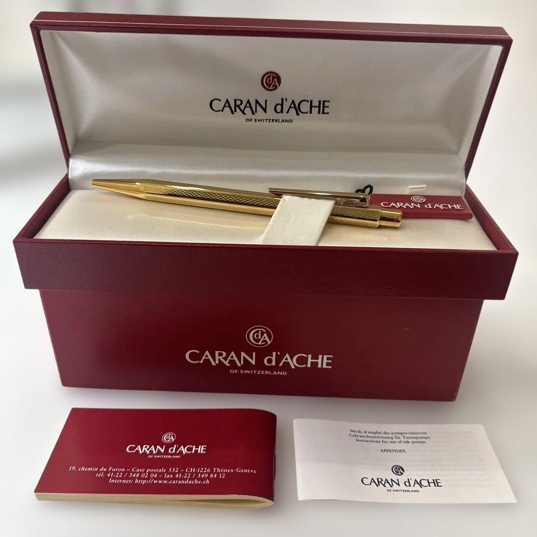 匿名発送カランダッシュ エクリドール シェブロン ノック式 ゴールドカラー美品