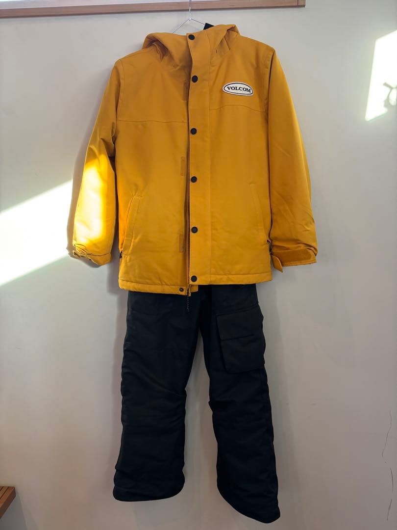 VOLCOM 子供用 スノーボードウェア　S