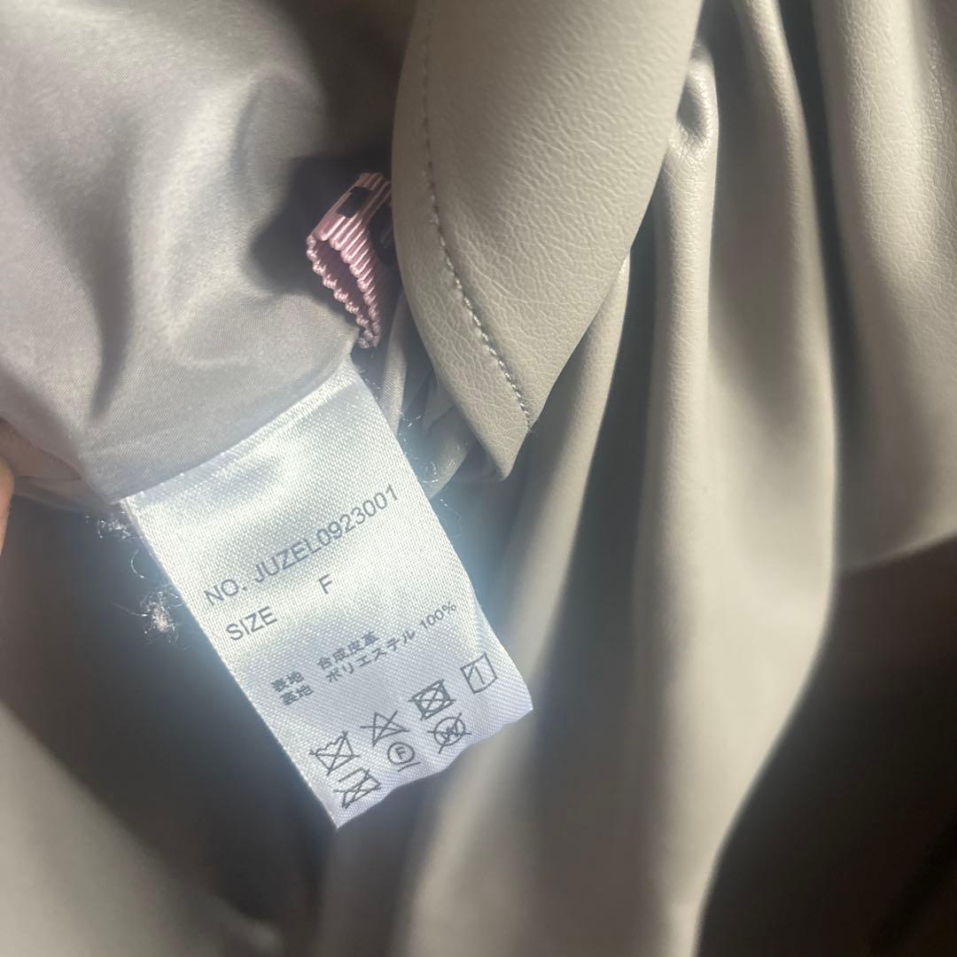 J1u by LA BELLE ETUDEボリュームギャザーレザーボレロ