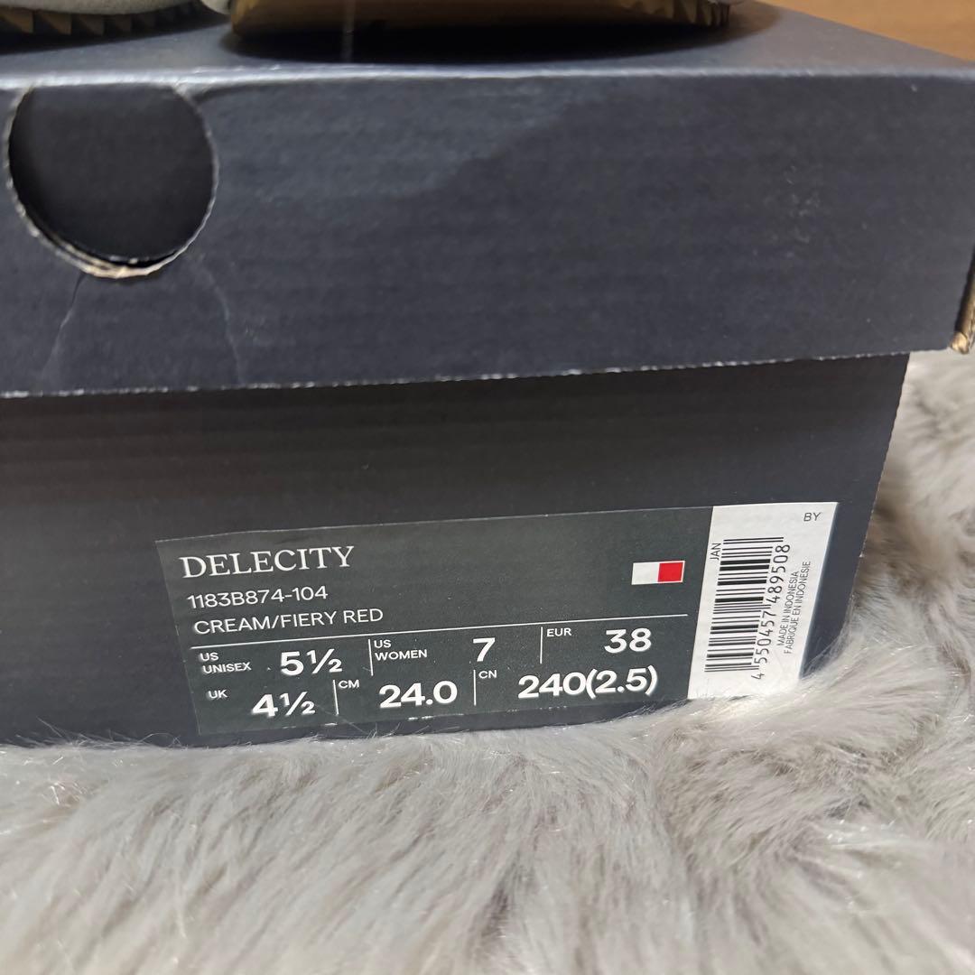 極美品 OnitsukaTiger DELECITY 24cm オニツカタイガー