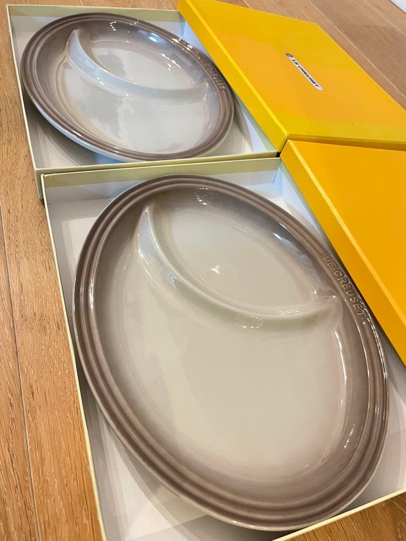 新品未使用　LE CREUSET グレー 皿 マルチオーバルプレート　2枚セット