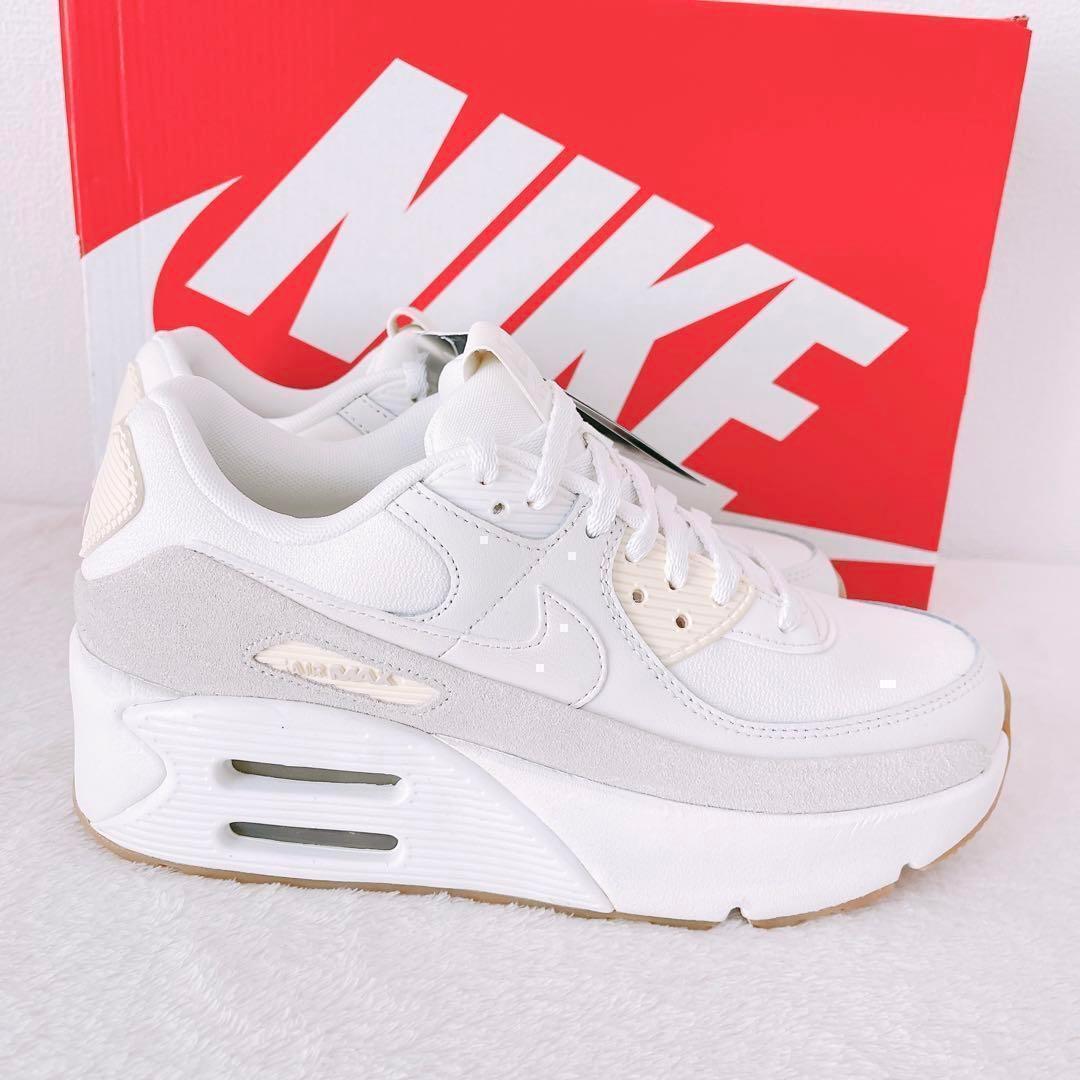 新品未使用❣️ ナイキ エア マックス 90 LV8 ホワイト スニーカー★