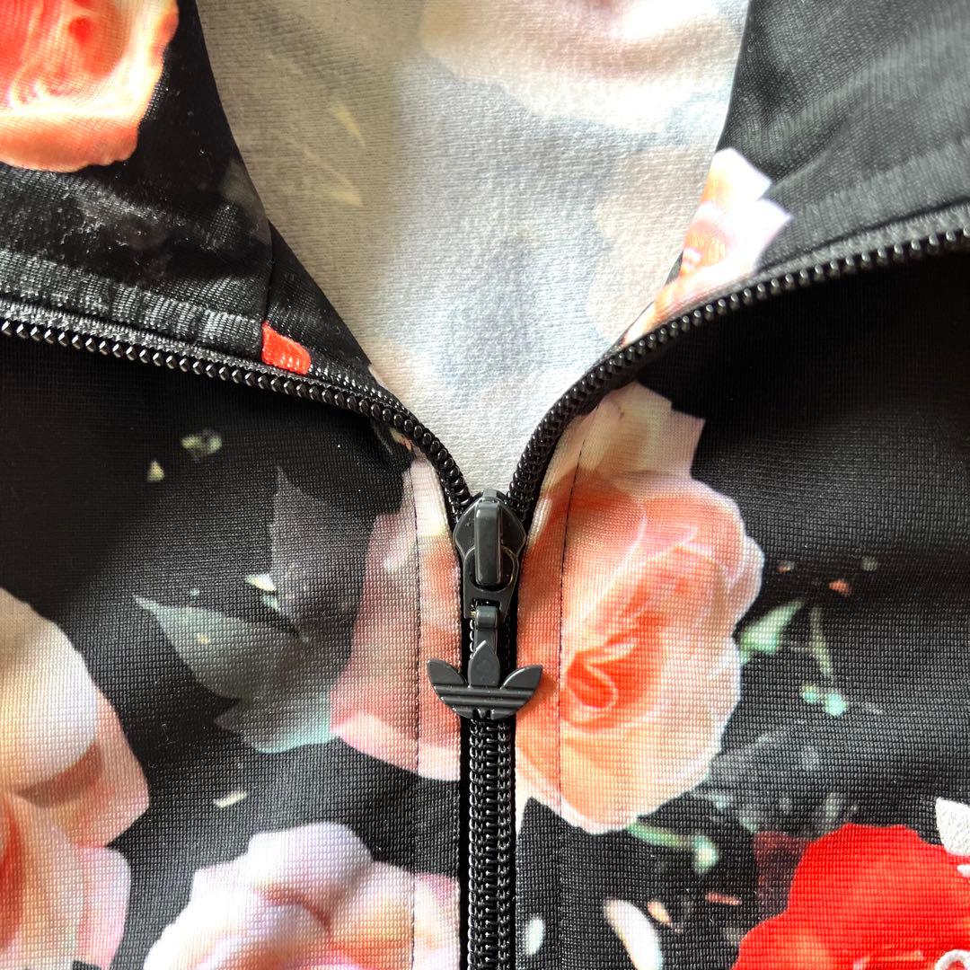 完売 RITA ORA着用 【adidas】 トラックジャケット　薔薇花柄　OT