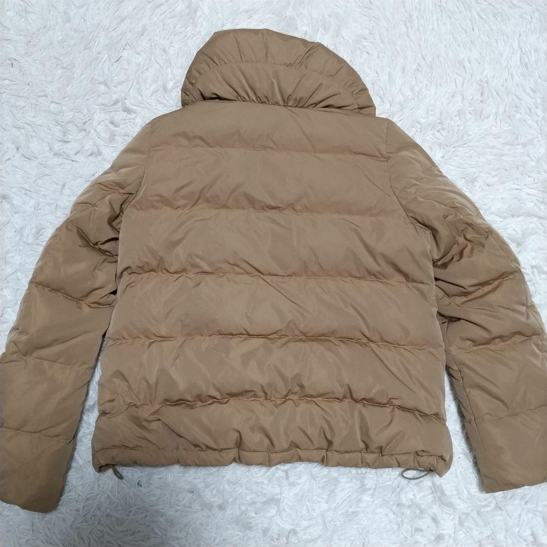 ブルーレーベルクレストブリッジ　ダウンジャケット　チェック　金　ベージュ