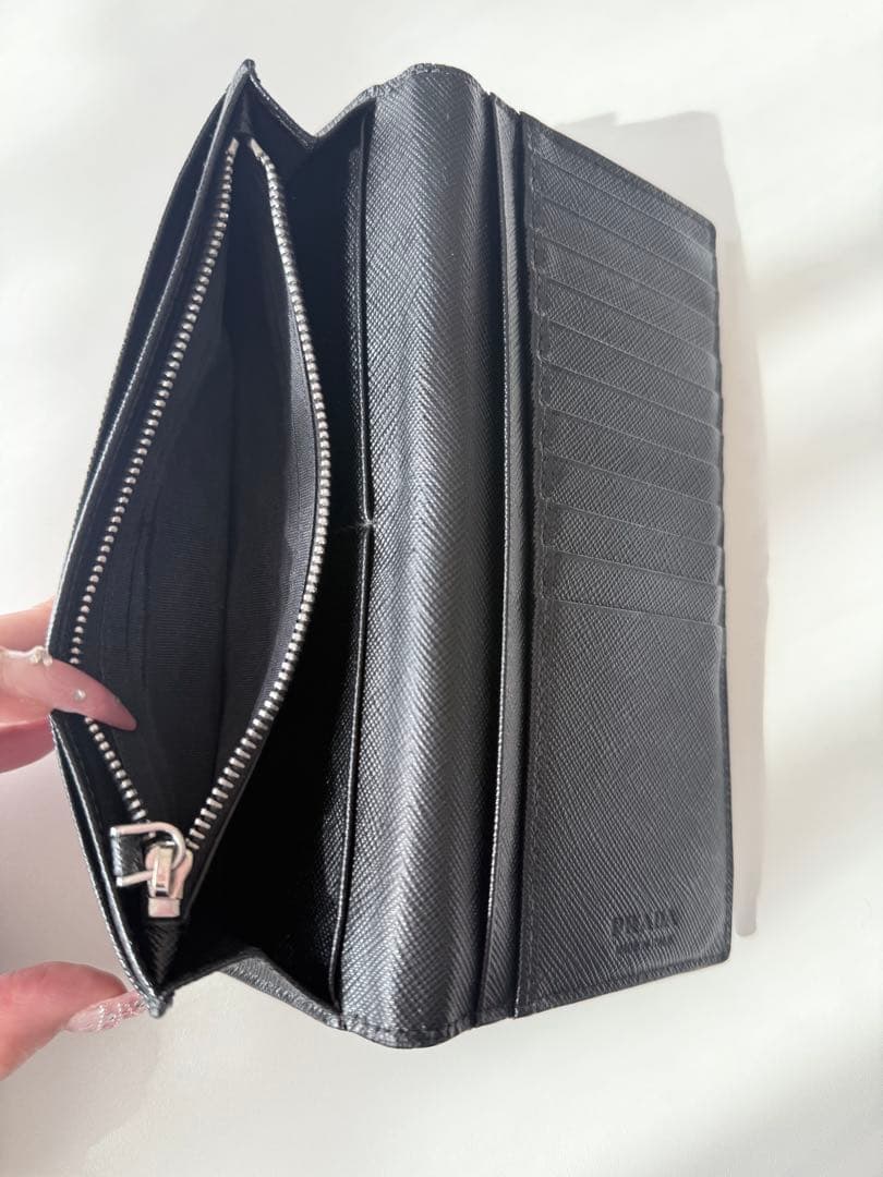 【美品】値下げ中‼️PRADA サフィアーノレザー　財布