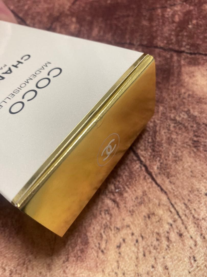 新品未使用 シャネル ココ マドモアゼル オードゥ パルファム 100ml 箱有