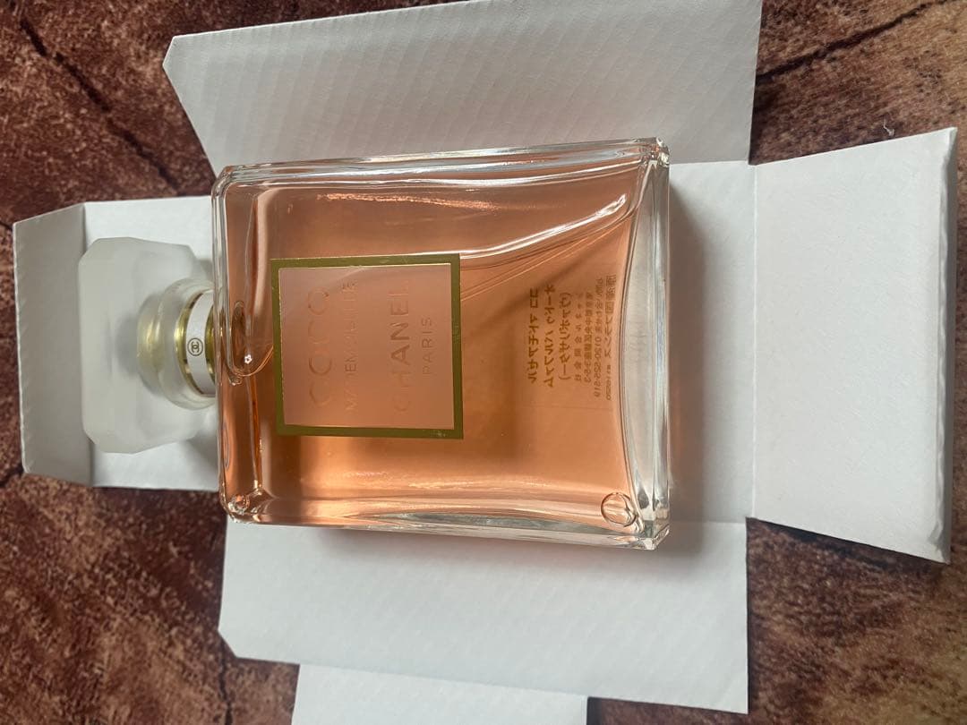 新品未使用 シャネル ココ マドモアゼル オードゥ パルファム 100ml 箱有
