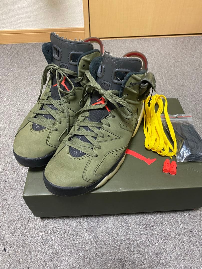 R*1様 Air Jordan 6 トラヴィススコット　オリーブ