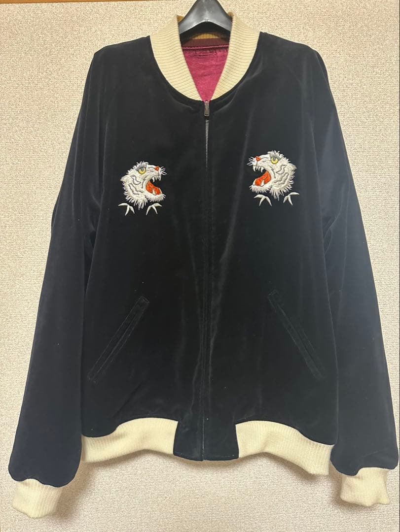 2024年モデル　アヴィレックス　リバーシブルスカジャン