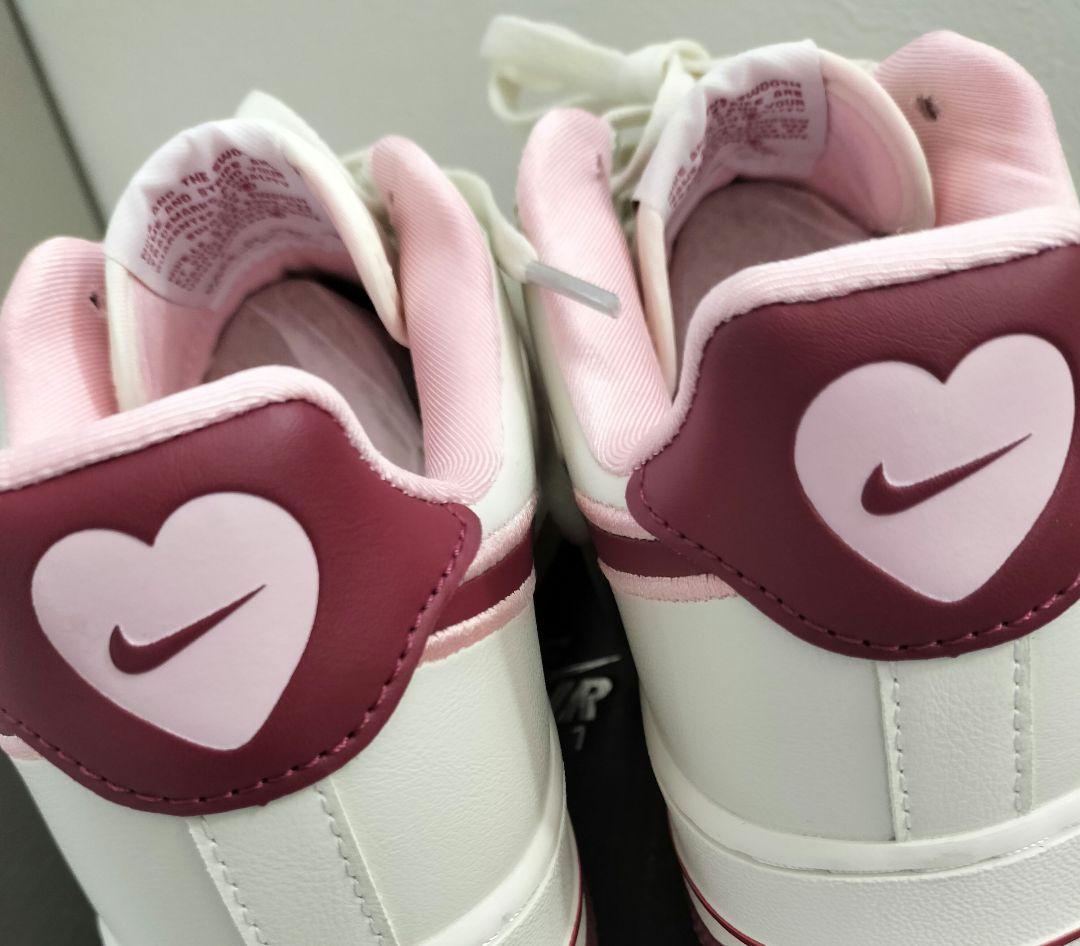 NIKE エアーホース1 LOW バレンタイン