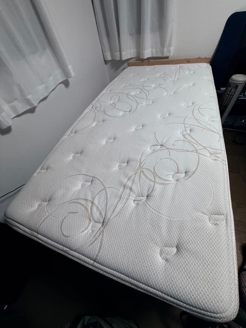 ⚠️ tink様用出品【美品】シモンズ　ゴールデンバリューピロートップ　 シングル