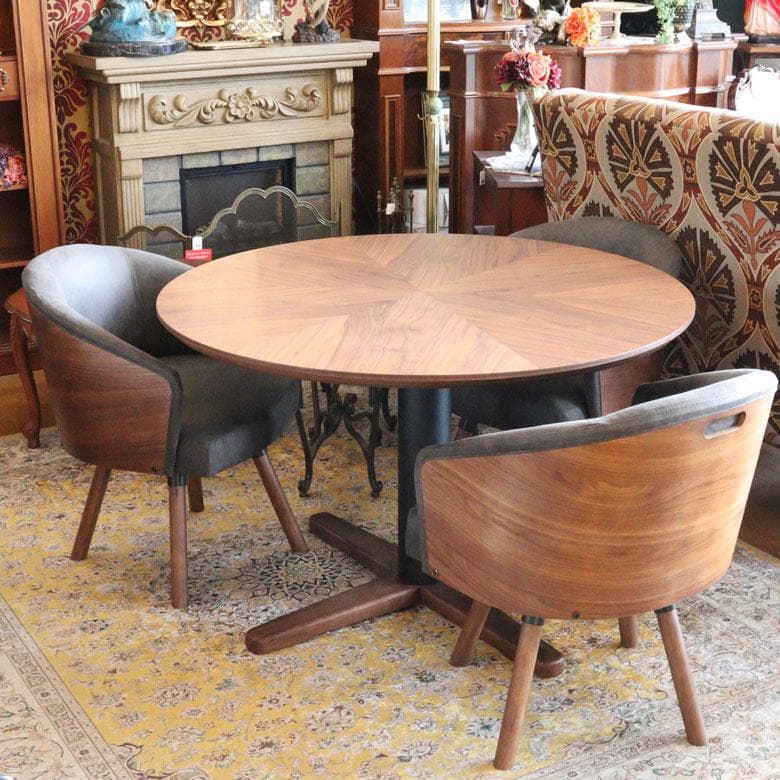 kao ダイニング4点セット